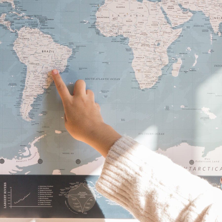 Lámina Mapamundi - Woody Map Poster - Misswood